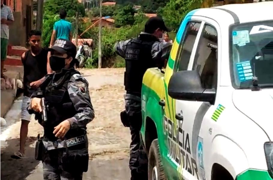 Troca de tiros com a PM na Vila Carmem Lúcia