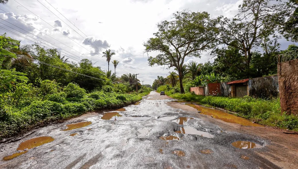 Via que dá acesso a Avenida Oscar Filho