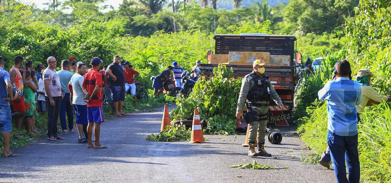 A vítima morreu no local