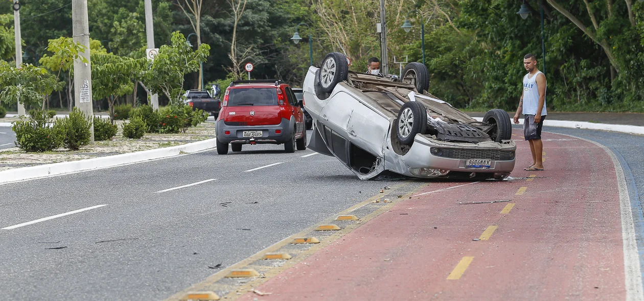 Acidente aconteceu na Avenida Raul Lopes