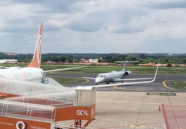 Avião chega a Teresina