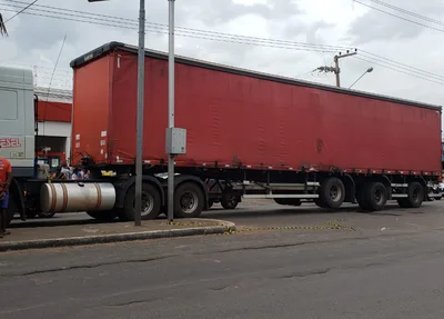 Carreta envolvida no acidente em Timon