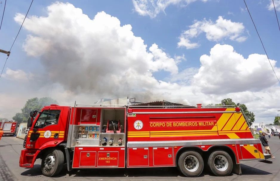 Carro do Corpo de Bombeiros