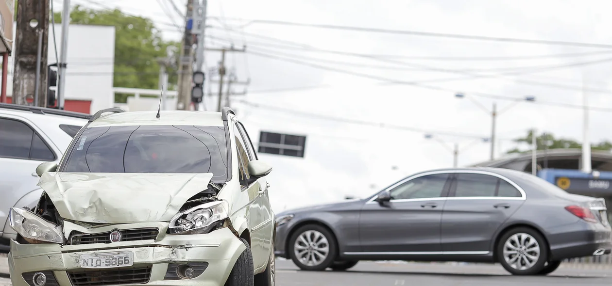 Carros envolvidos no acidente