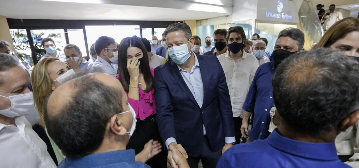 Deputado federal Arthur Lira chega a Teresina