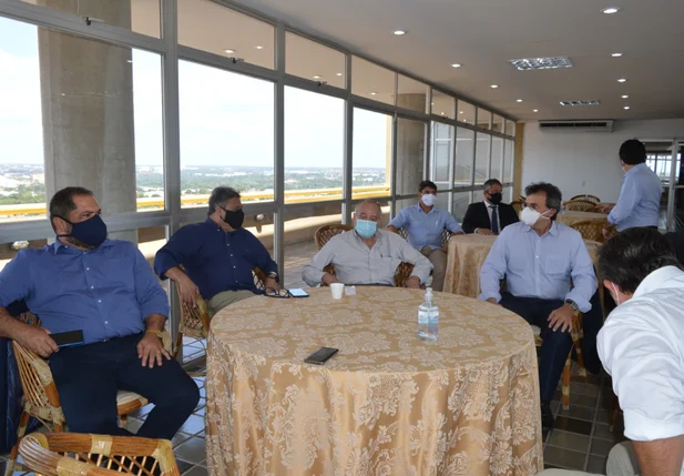 Diretores da HEXING fazem visita a FIEPI em Teresina
