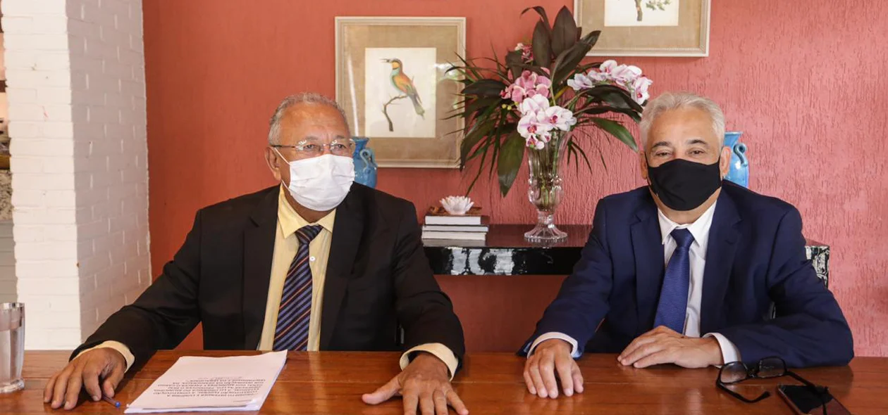 Dr. Pessoa e Robert são empossados
