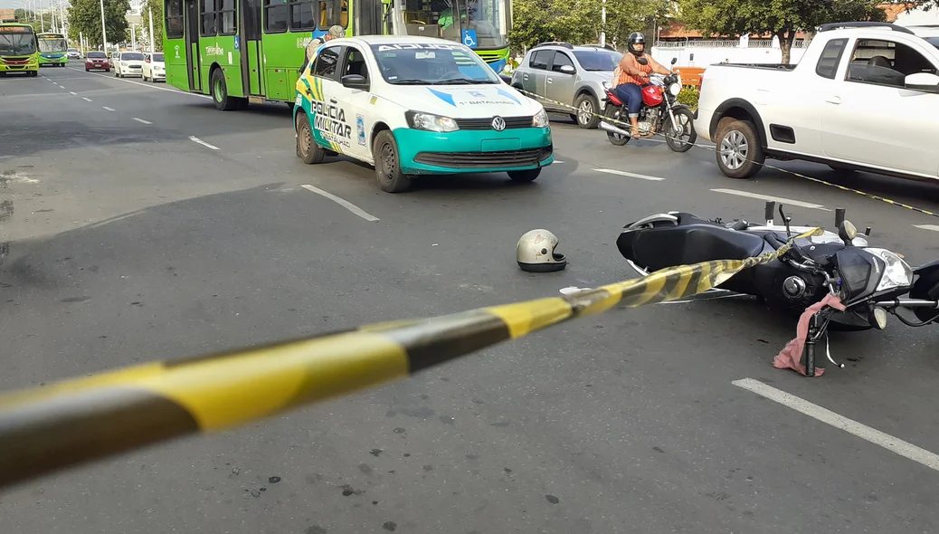 Dupla caiu baleada na Avenida Frei Serafim