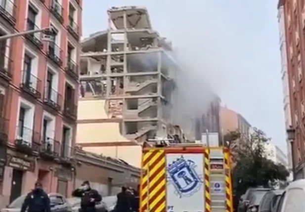 Explosão no centro de Madri derruba parte de prédio e deixa feridos