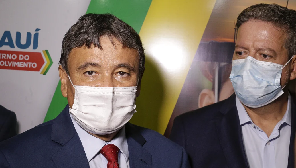 Governador ao lado de Arthur Lira