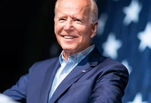 Joe Biden sanciona lei que destina US$ 280 bilhões a tecnologia