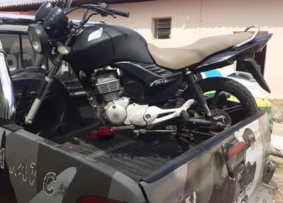 Jovem é preso e moto é recuperada em Novo Oriente do Piauí