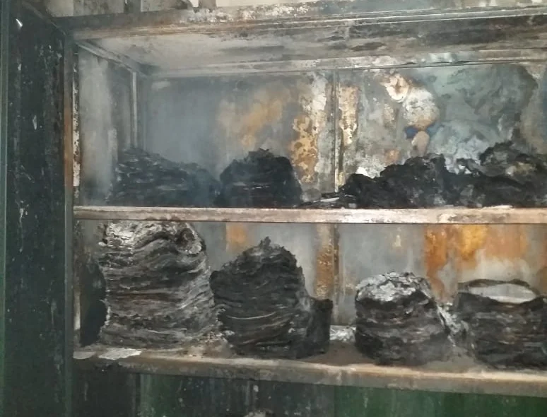 Livros foram destruídos