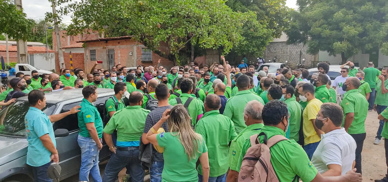 Manifestação dos motoristas e cobradores de ônibus em Teresina