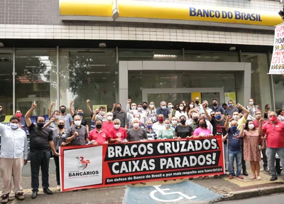 Manifestação na frente do Banco do Brasil