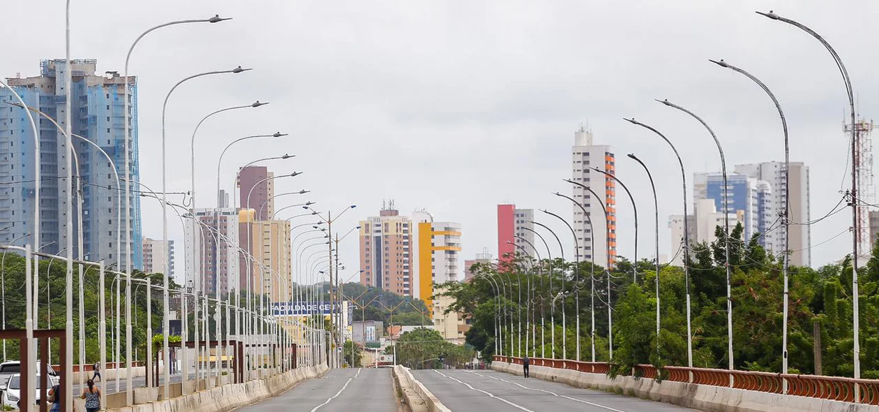 Ponte JK interditada no sentido centro-leste