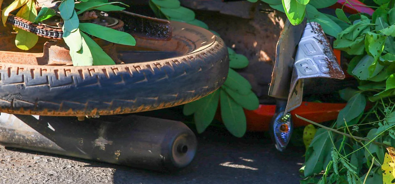 Motocicleta do homem