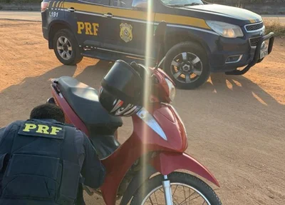 Motocicleta que estava com o suspeito