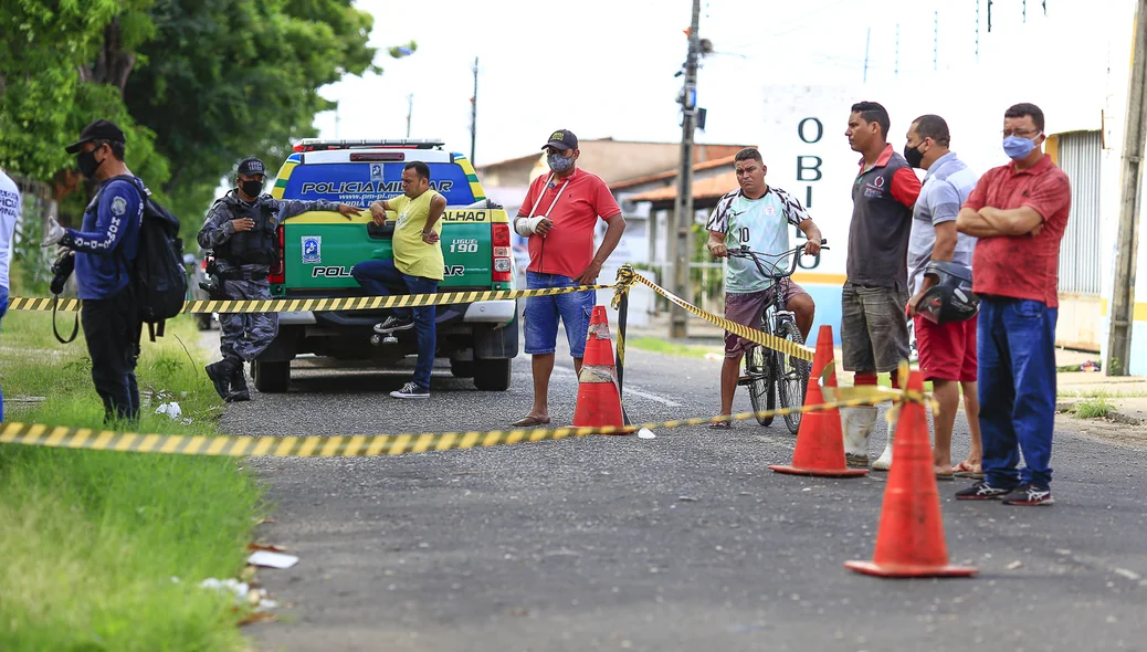 O crime aconteceu nas primeiras horas da manhã deste domingo