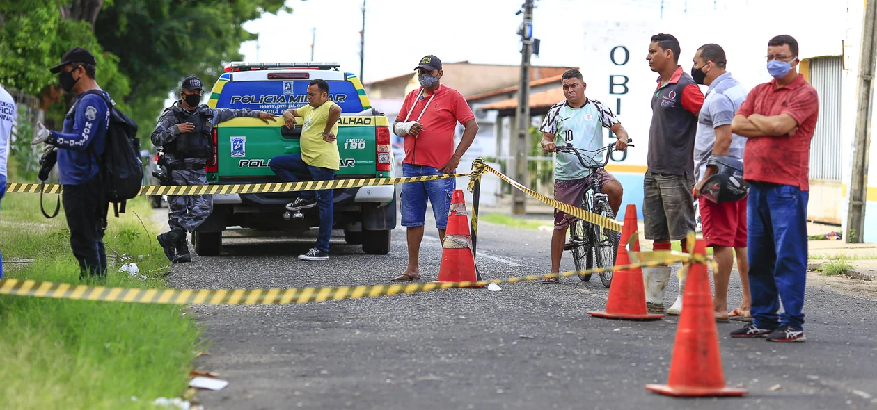 O crime aconteceu nas primeiras horas da manhã deste domingo