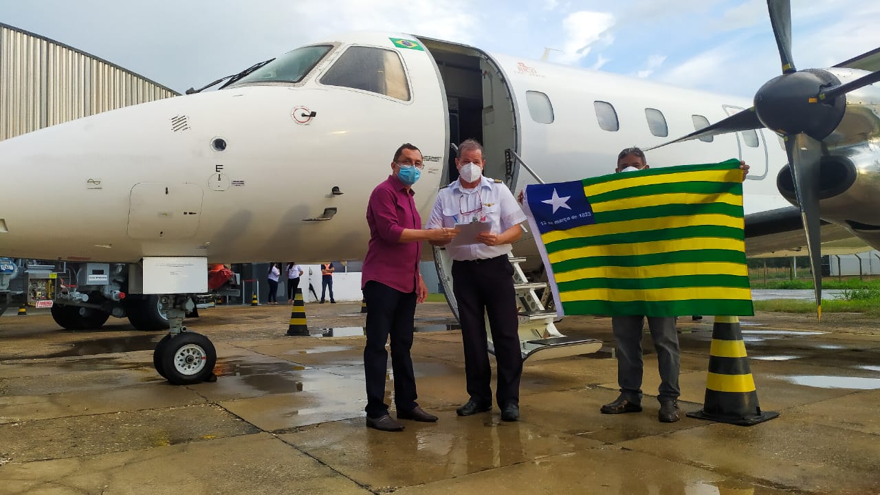 Piauí enviando os EPIs e testes rápidos para Manaus