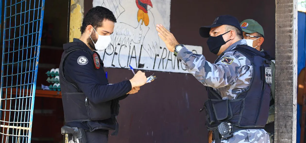 Polícia Civil colhendo informações