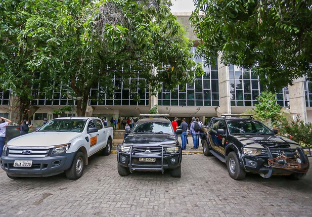 Polícia Federal faz buscas na Sesapi
