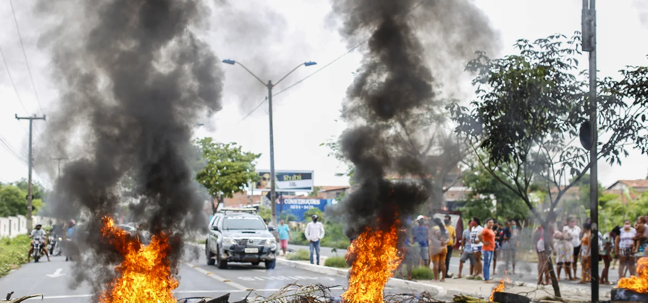 Polícia militar esteve no local