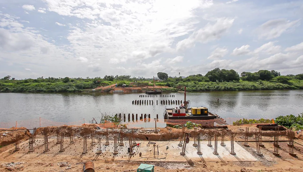 Ponte que liga as zonas Leste e Norte
