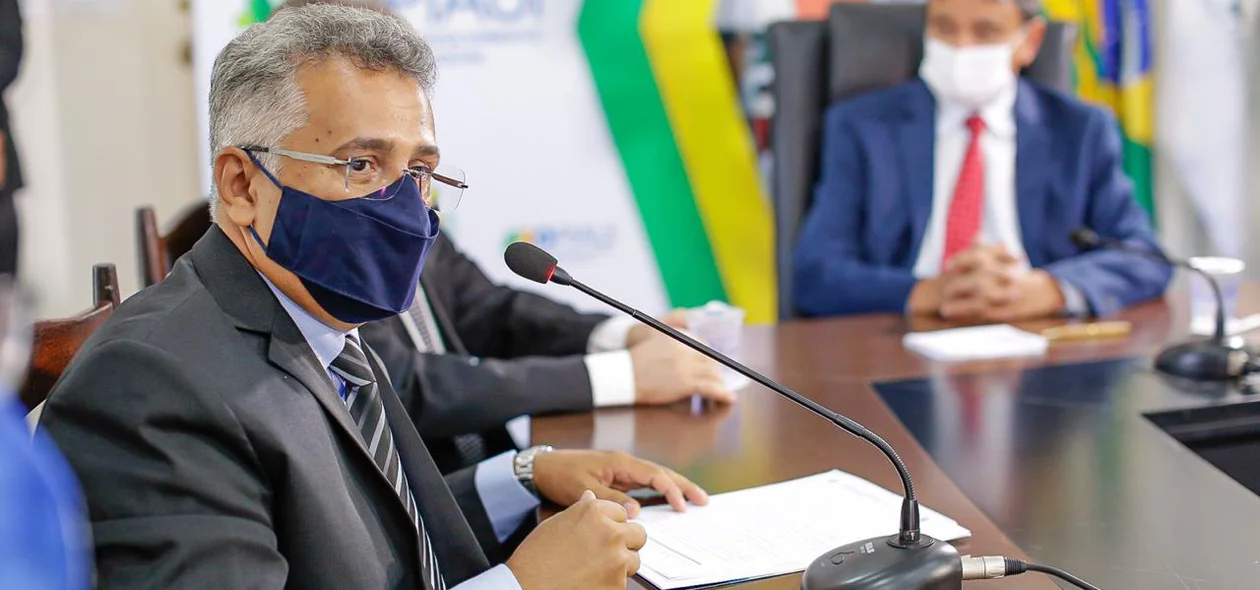 Reitor Evandro Alberto