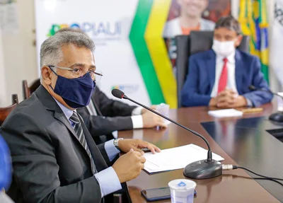 Reitor Evandro Alberto