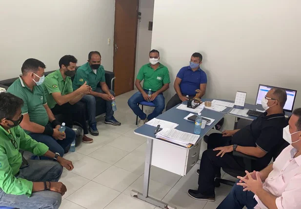 Reunião aconteceu na manhã desta quarta-feira
