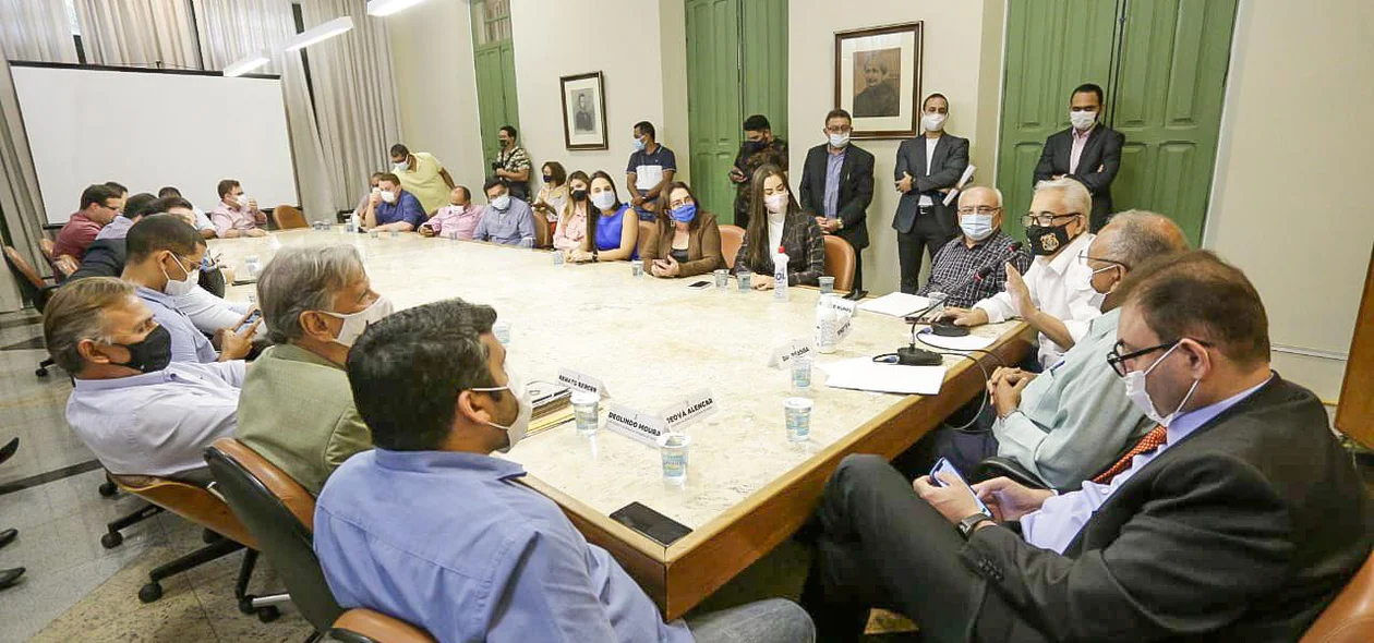 Reunião entre Dr. Pessoa e vereadores de Teresina