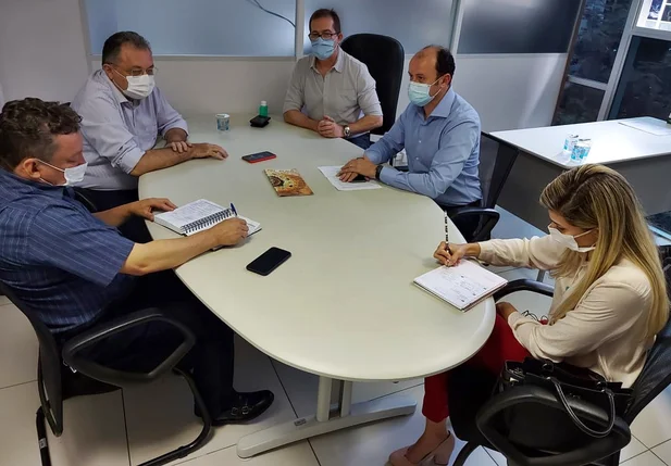 Reunião na Sesapi