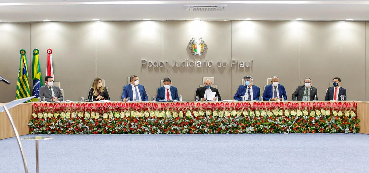 Ribamar Oliveira é empossado presidente do Tribunal de Justiça do Piauí