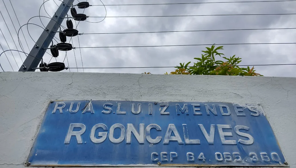 Rua Gonçalves está sem energia