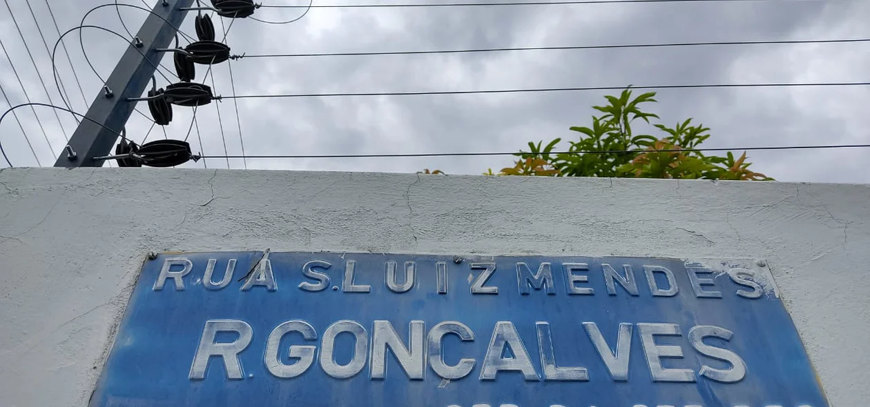 Rua Gonçalves está sem energia