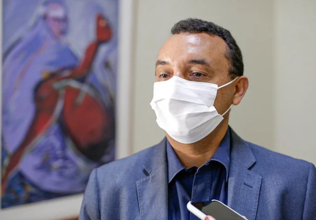 Secretário Nouga Cardoso