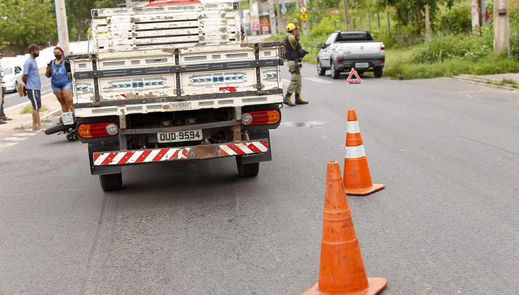 Um dos veículos envolvidos no acidente