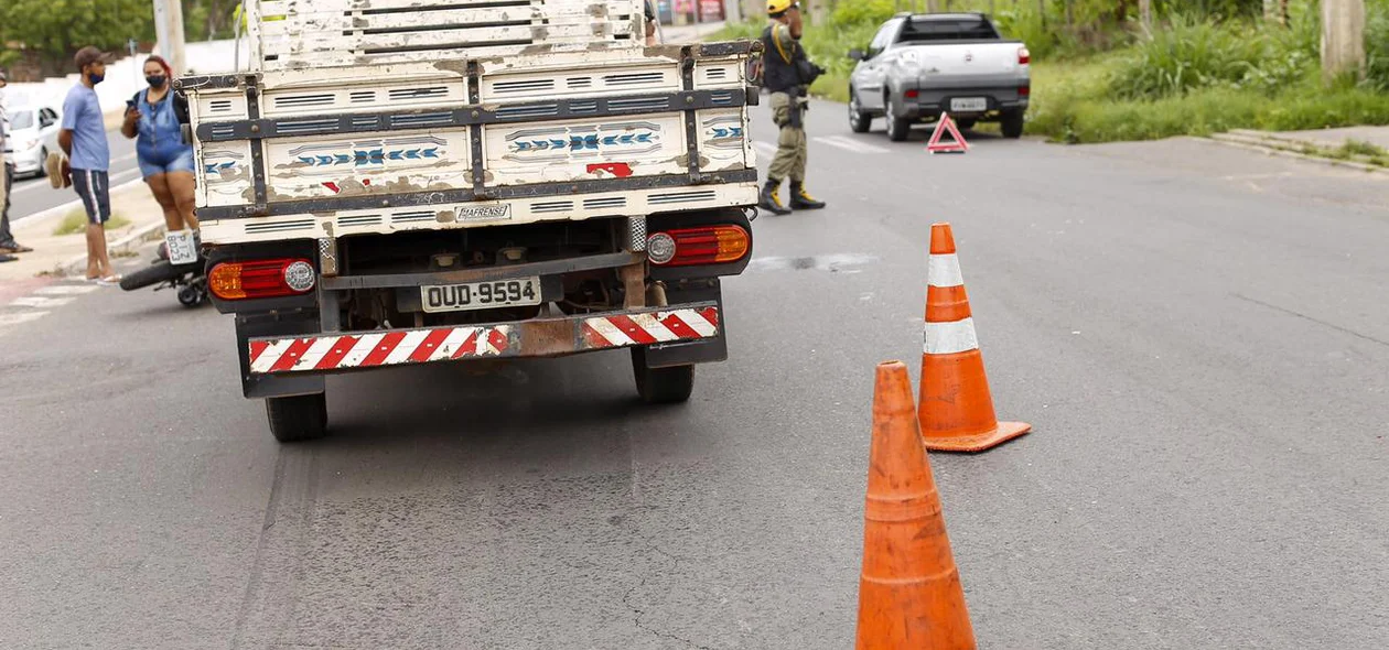 Um dos veículos envolvidos no acidente