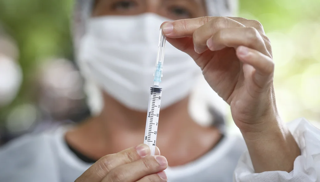 Vacina contra o novo coronavírus