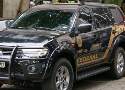 Viatura da Polícia Federal na Sesapi
