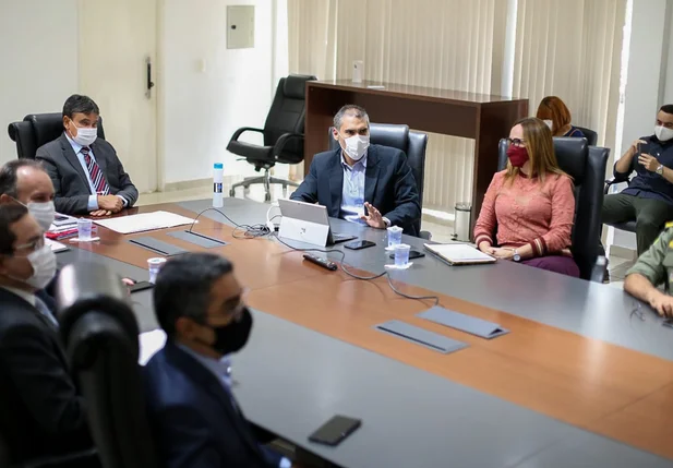 Wellington Dias vai lançar programa residencial para policiais militares