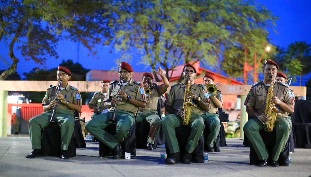 A solenidade aconteceu na praça da Santa Maria