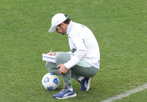 Abel Ferreira comanda último treinamento antes de duelo com o Bahia.