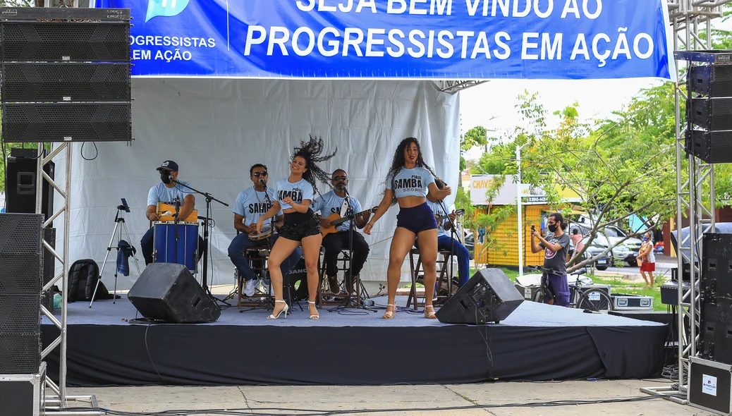 Animação ficou por conta da banda Piauí Samba