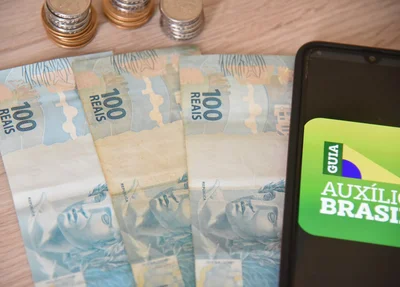 Auxílio Brasil