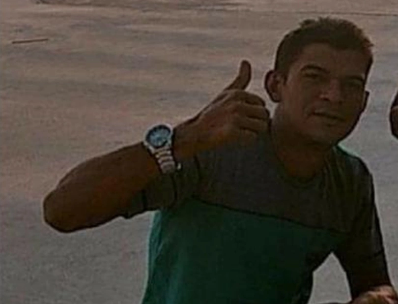 Carlinhos foi encontrado morto com um golpe de facão em Teresina