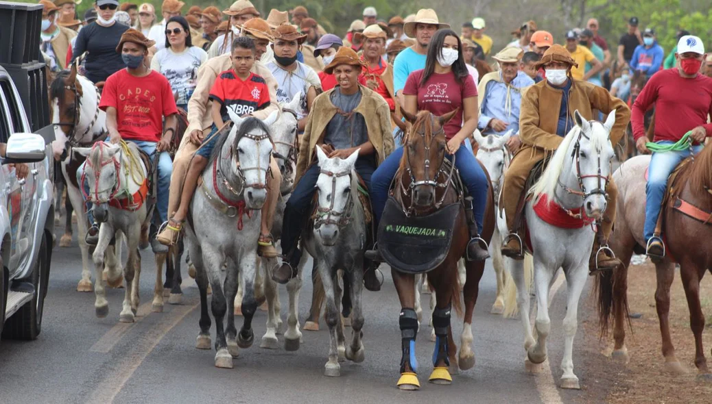 Cavalgada em comemoração ao dia do vaqueiro