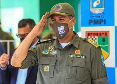 Coronel Lindomar Castilho na solenidade do 15º BPM